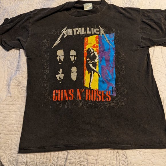 Metallica Guns N Roses 1992 concert Tshirt - Picture 1 of 2